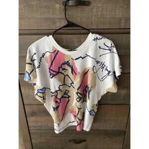 Kantoo women's t-shirt. Nice print, very feminine. Size M